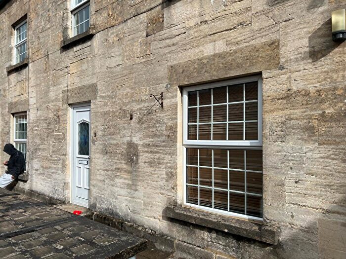 3 Bedroom Apartment To Rent In New Road, SN15