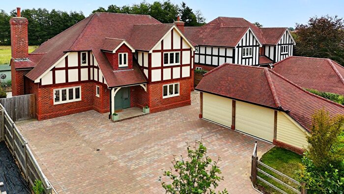 4 Bedroom Detached House For Sale In Danecroft Place, Hailsham, BN27