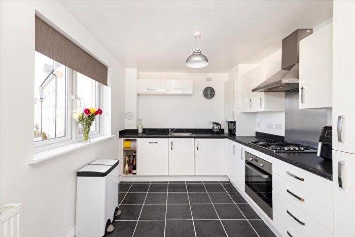 2 Bedroom Flat For Sale In Wester Kippielaw Drive, Dalkeith, EH22