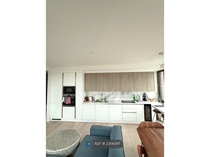 2 Bedroom Flat To Rent In City Road, London, EC1V
