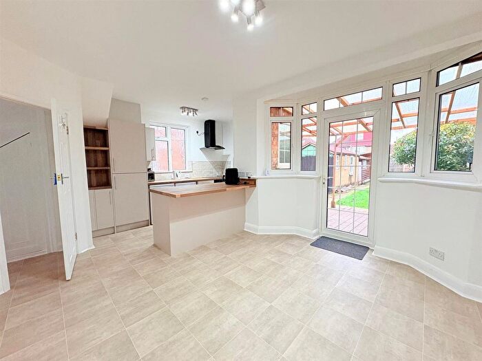 3 Bedroom Semi Detached House To Rent In Ellerdine Road, Hounslow, TW3