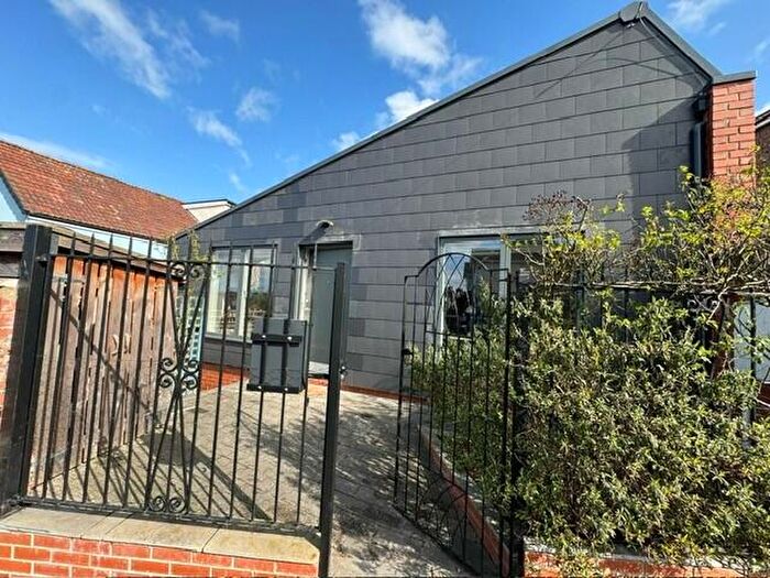 1 Bedroom Bungalow To Rent In St Agnes Avenue, Knowle, BS4