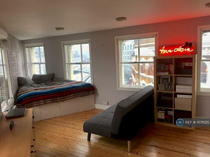 Studio To Rent In Cowcross Street, London, EC1M
