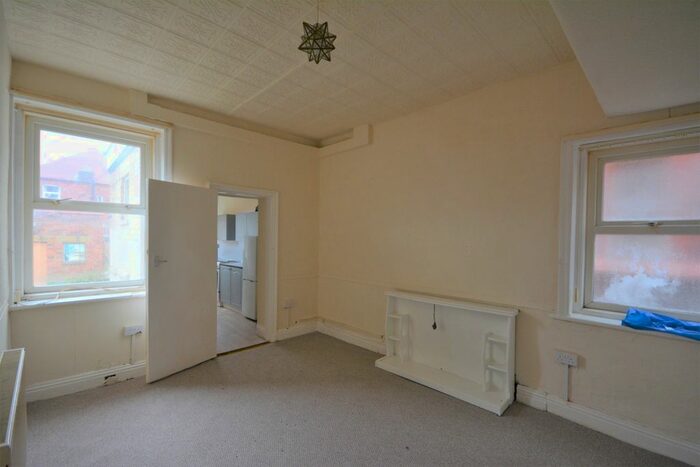 1 Bedroom Flat To Rent In Raikes Parade, Blackpool, FY1