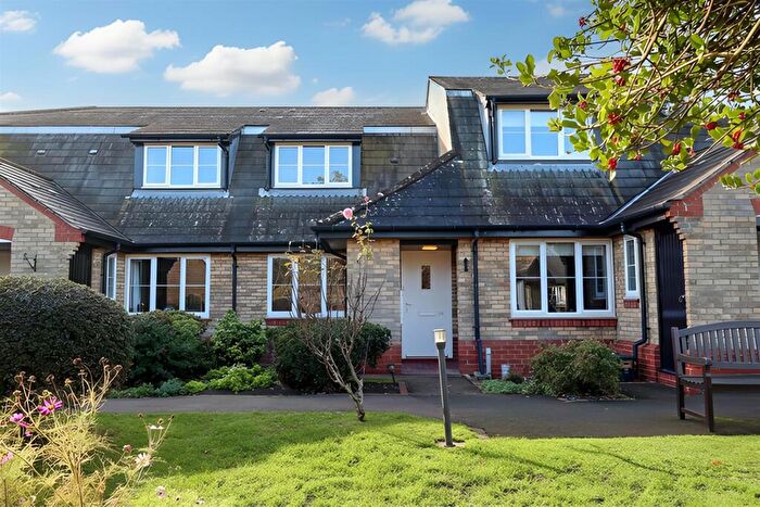 2 Bedroom House For Sale In Fullers Close, Kelvedon, Colchester, CO5