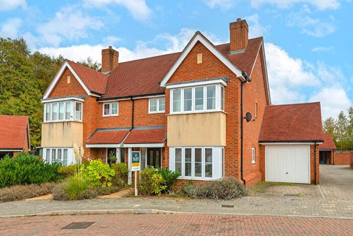 3 Bedroom Semi-Detached House For Sale In *Open Day Viewings Saturday Th October* Durello Avenue, Kings Hill, West Malling, ME19