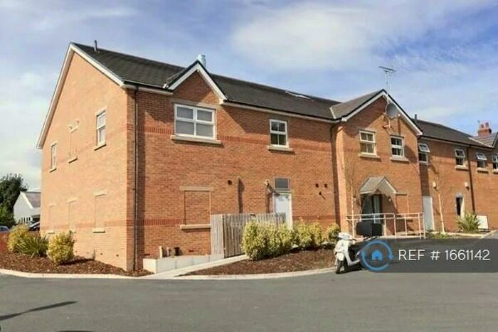 1 Bedroom Flat To Rent In Aberford Road, Leeds, LS26