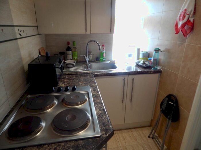 Studio To Rent In Midholm, Wembley HA9