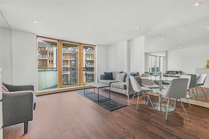 2 Bedroom Apartment To Rent In Orion Point, Crews Street, London, E14