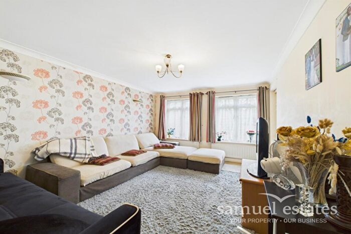 2 Bedroom Flat For Sale In Worcester Road, Sutton, SM2