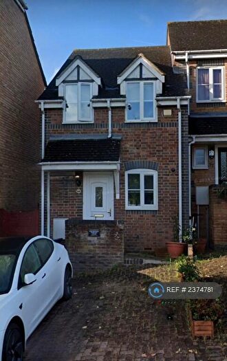 2 Bedroom Semi-Detached House To Rent In Wheelers Park, High Wycombe, HP13