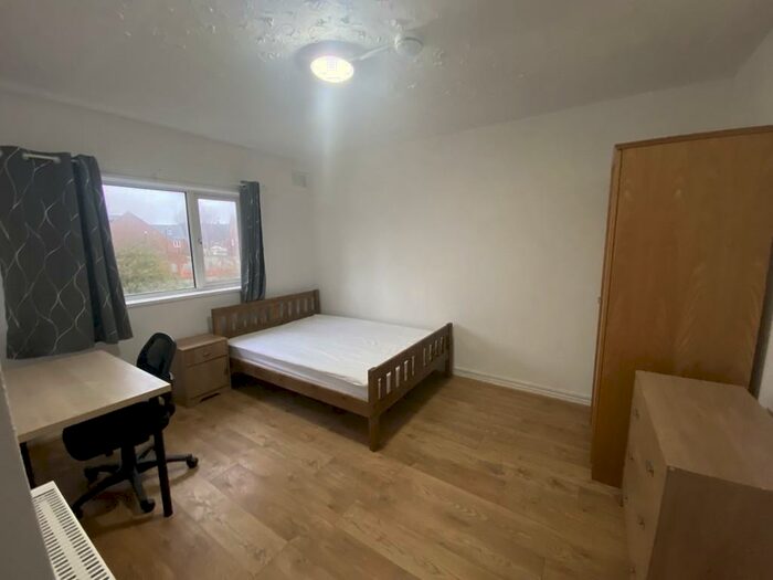 4 Bedroom Terraced House To Rent In Prior Deram Walk, Coventry, CV4