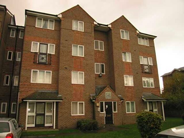 1 Bedroom Flat To Rent In Cross Keys Close, London, N9