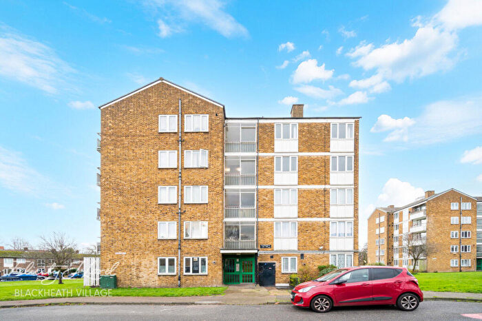2 Bedroom Apartment For Sale In Casterbridge Road, London, SE3