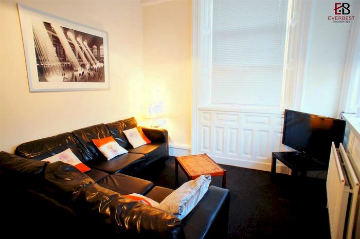 5 Bedroom Ground Maisonette To Rent In Westgate Road, City Centre, Newcastle Upon Tyne, NE4