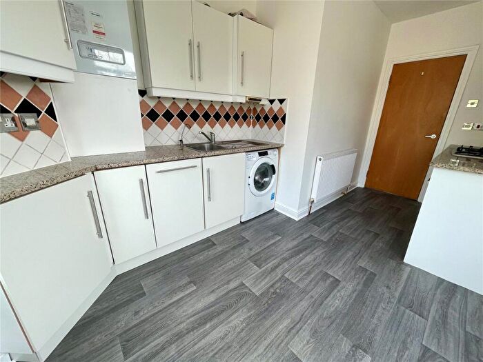 2 Bedroom Apartment To Rent In Alum Chine Road, Bournemouth, Dorset, BH4