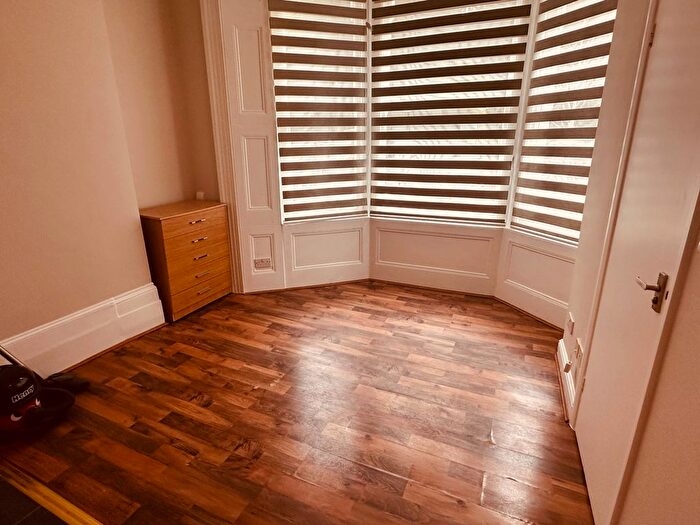 Studio To Rent In Pleshey Road, London, N7