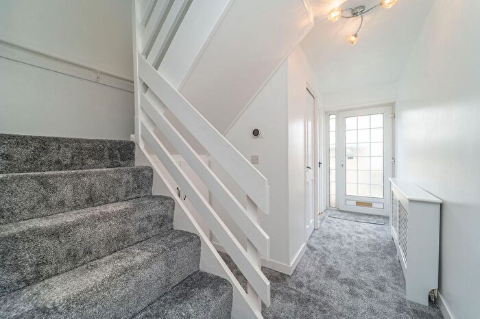 3 Bedroom End Of Terrace House For Sale In Ambrose Rise, Dedridge, Livingston, EH54