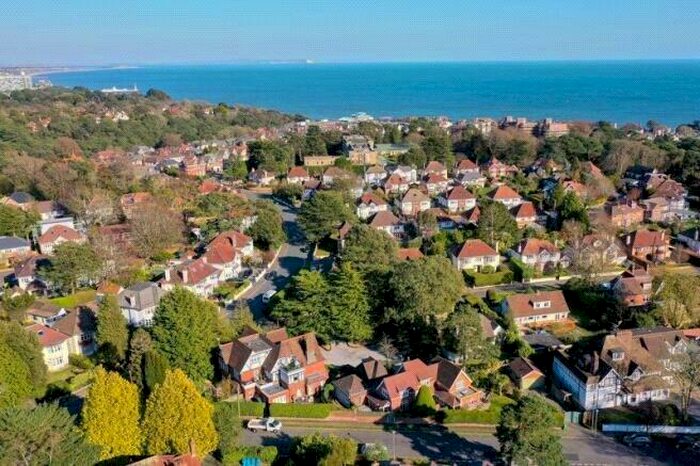 3 Bedroom Semi-Detached House To Rent In Westminster Road East, Poole, Dorset, BH13