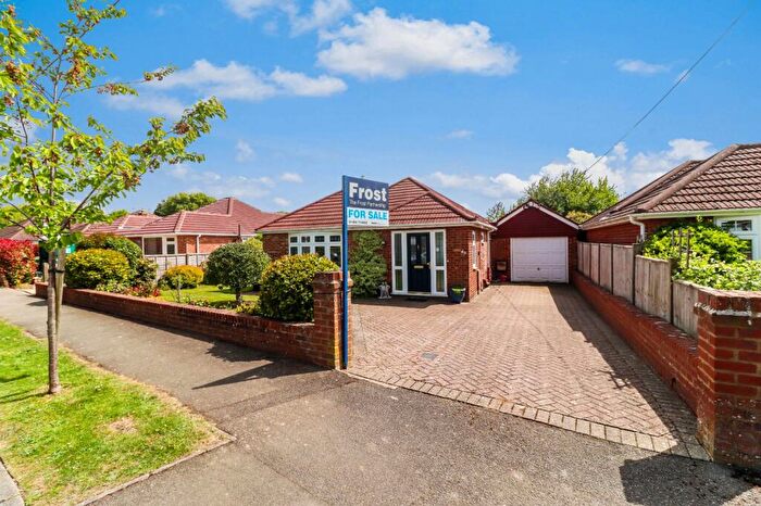 3 Bedroom Bungalow For Sale In Codmore Crescent, Chesham, Buckinghamshire, HP5