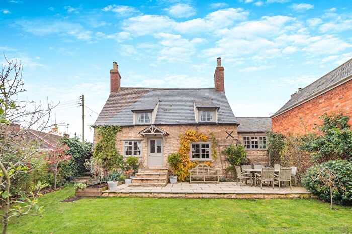 4 Bedroom Cottage For Sale In Little Lane, Greetham, Oakham, LE15