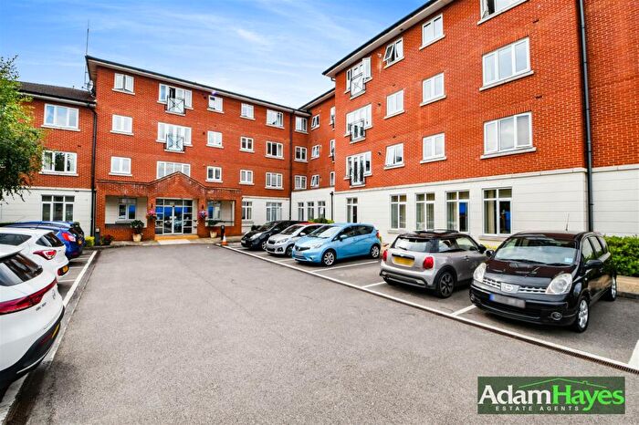 1 Bedroom Apartment For Sale In Langstone Way, Mill Hill East, NW7