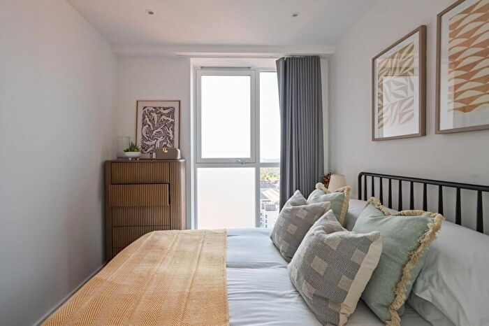 2 Bedroom Flat For Sale In Fulton & Fifth, Wembley, HA9