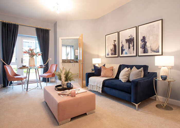 1 Bedroom Retirement Property To Rent In Queens Road, Weybridge, Surrey, KT13