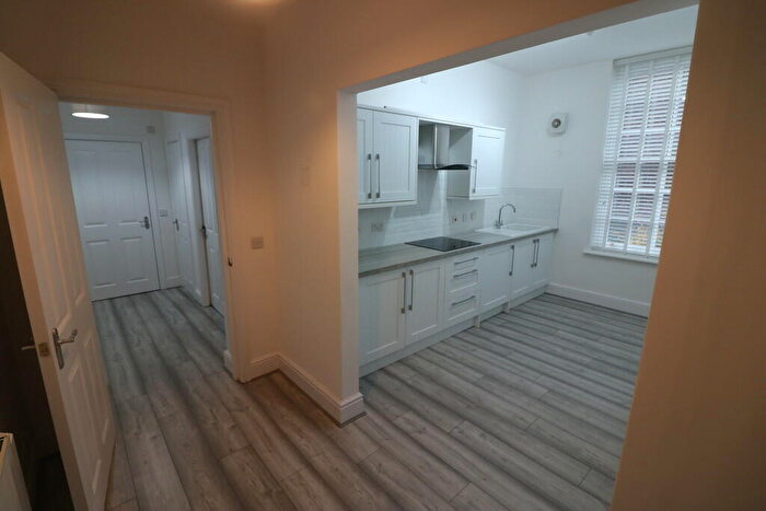 2 Bedroom Apartment To Rent In Hessle High Road, Hull, HU4