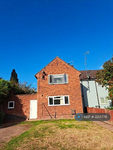 3 Bedroom Semi-Detached House To Rent In Lyttleton Avenue, Bromsgrove, B60