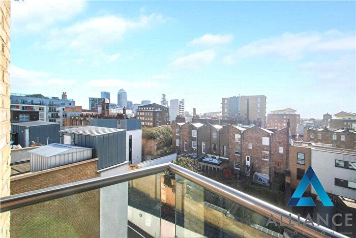 1 Bedroom Apartment For Sale In Commercial Road, London, E14