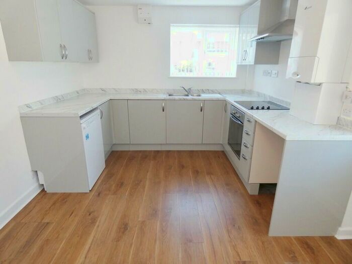 2 Bedroom Detached Bungalow To Rent In Tower Green, Fulwood, Preston, PR2