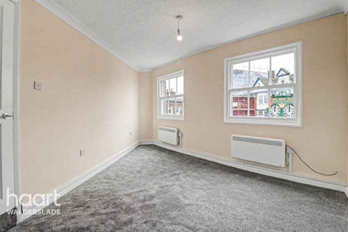 1 Bedroom Flat To Rent In Clock Tower Crescent, Sheerness, ME12