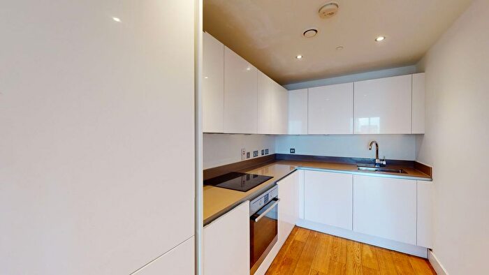 1 Bedroom Flat For Sale In Cribb Lodge, Love Lane, London, SE18