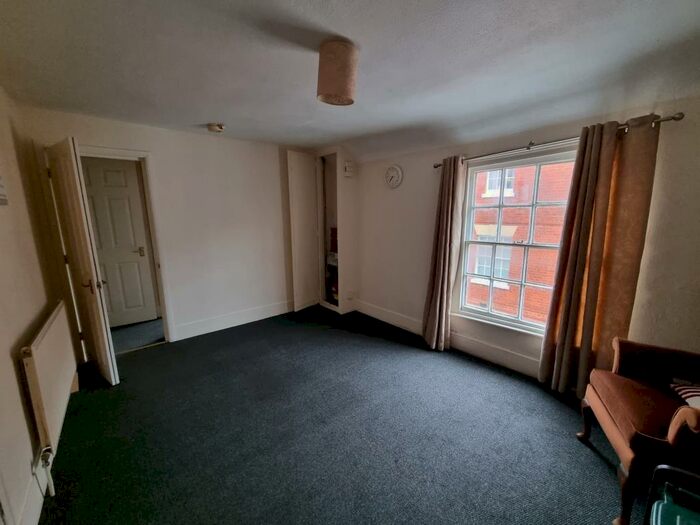 1 Bedroom Apartment To Rent In Abingdon Town Centre, Oxfordshire, OX14