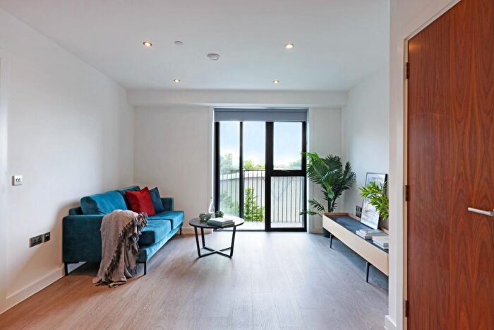 1 Bedroom Flat To Rent In Sutton Court Road Sutton, SM1