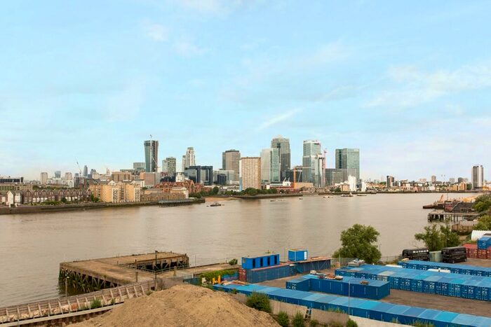 1 Bedroom Flat To Rent In Enderby Wharf, Ossel Court, Greenwich, SE10