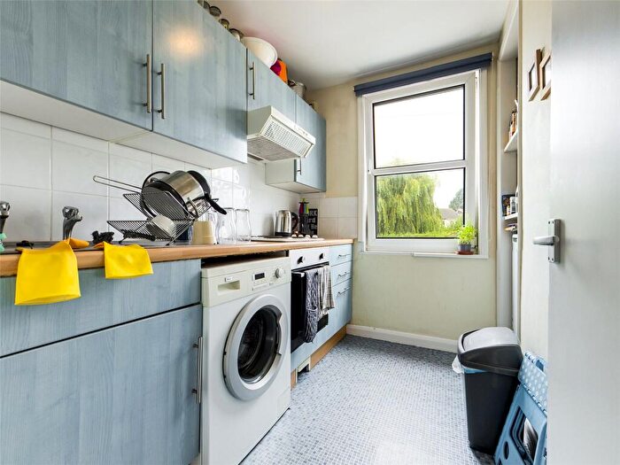 1 Bedroom Flat To Rent In Underdown Road, Southwick, West Sussex, BN42