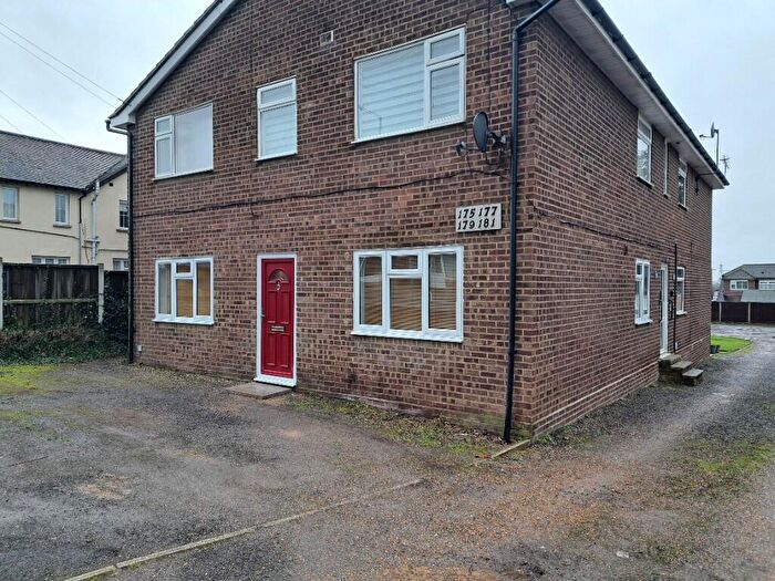 2 Bedroom Flat To Rent In High Road, Benfleet, Essex, SS7