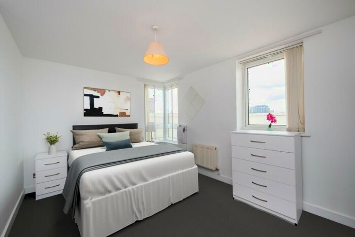 1 Bedroom House To Rent In Newport Avenue, London, E14