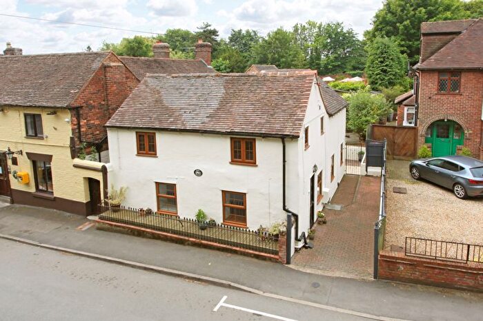 3 Bedroom Detached House For Sale In Shifnal Road, Telford, TF2
