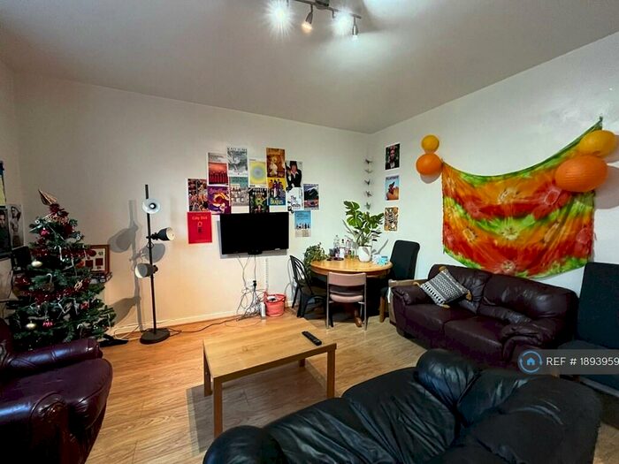 5 Bedroom Terraced House To Rent In Royal Park Avenue, Leeds, LS6