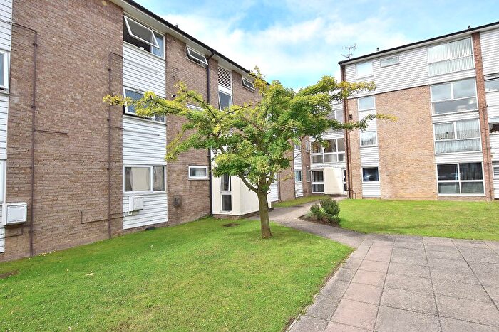 Block Of Flats To Rent In Mintern Close, Hedge Lane, London, N13