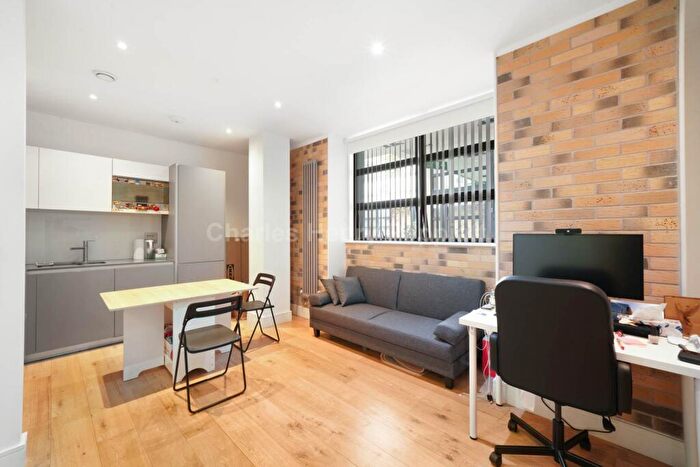 1 Bedroom Apartment To Rent In Carlow Street, Camden Town, NW1