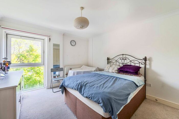 1 Bedroom Flat To Rent In Kensal Road, Ladbroke Grove, London, W10