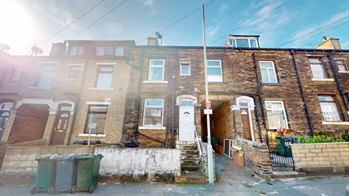 2 Bedroom Terraced House To Rent In Holme Street, Bradford, BD5