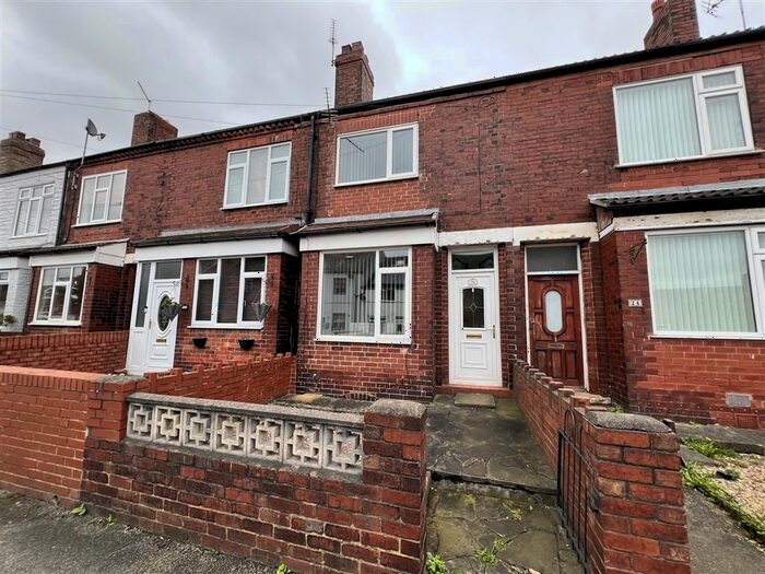 3 Bedroom Terraced House For Sale In Church Lane, Featherstone, Pontefract, WF7