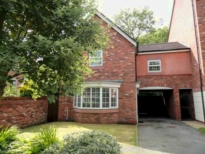 3 Bedroom Semi-Detached Bungalow To Rent In Manthorpe Avenue, Worsley, M28