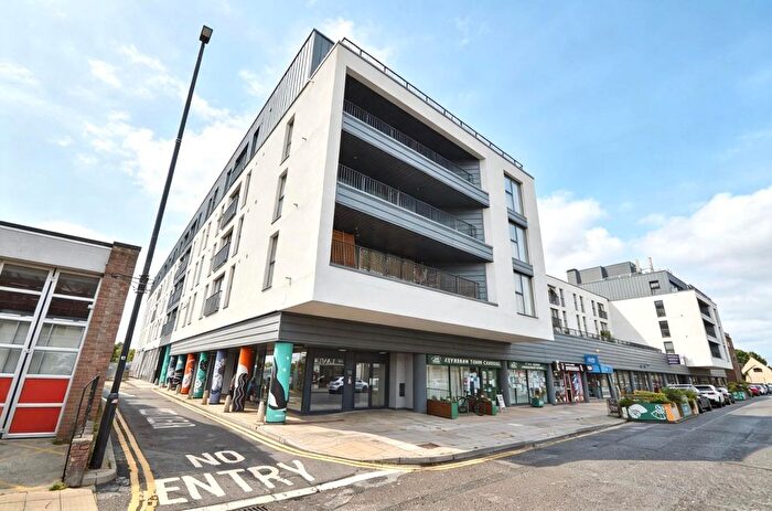 1 Bedroom Flat For Sale In Flat, North Block, Riverside, Temple Street, BS31