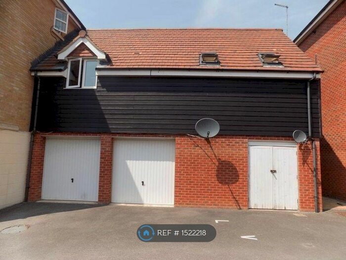 2 Bedroom Flat To Rent In Torun Way, Swindon, SN25